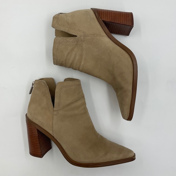Vince Camuto Welland Tuscan Suede Point Toe Block Heel Ankle Bootie Tortilla 8.5 - Picture 3 of 16